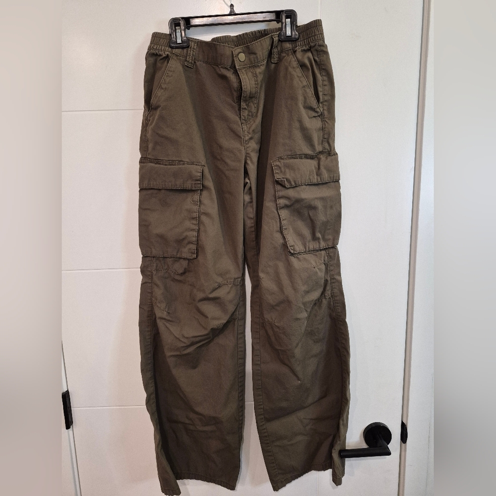 H&M cargo wide leg  green pants